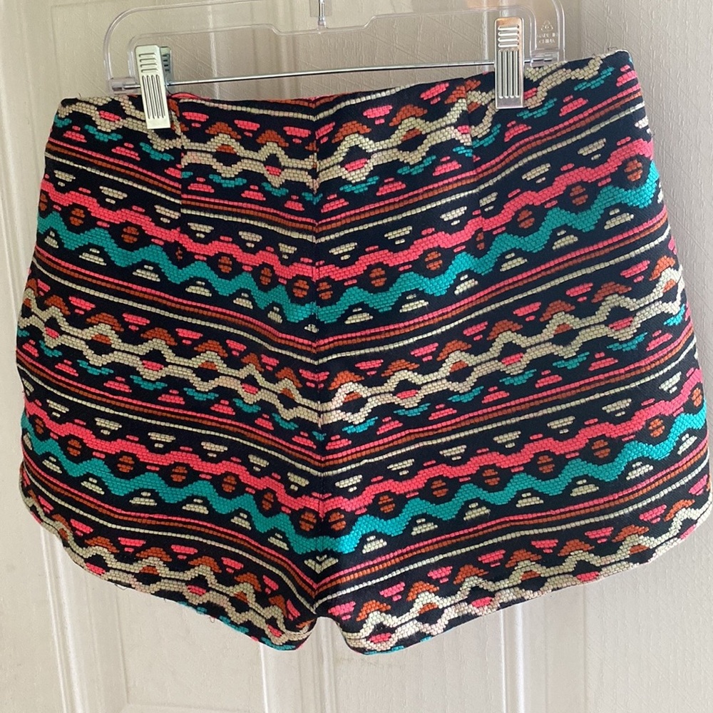 H&M X COACHELLA | Multicolored Woven High Rise Shorts Sz 8
